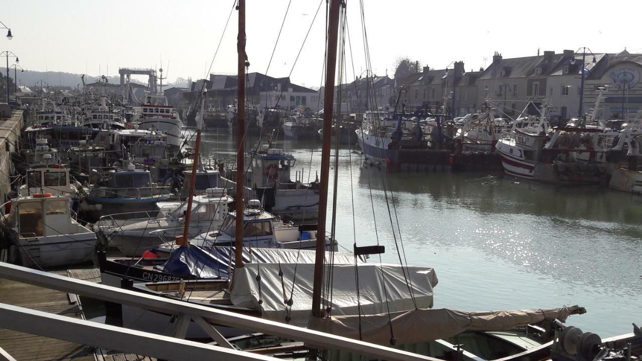 La Maison Du Postier Port-en-Bessin-Huppain Kültér fotó